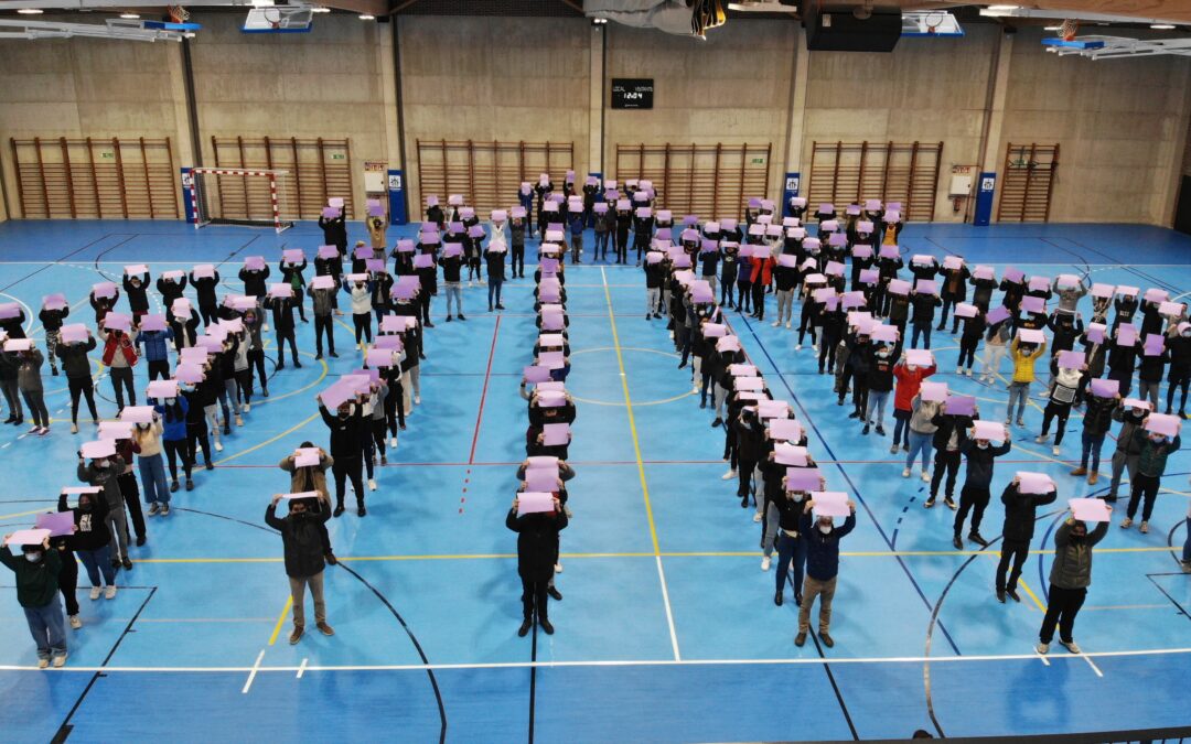 Salesianos Pamplona celebra el 8M con actividades educativas, haciendo partícipe a todo el Centro