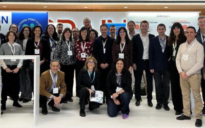 Dos profesores de Salesianos Pamplona visitan en Múnich la exposición de Electrónica Impresa LOPEC