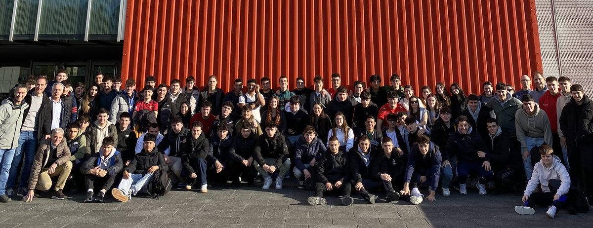 Alumnos de Salesianos Pamplona en la Biemh