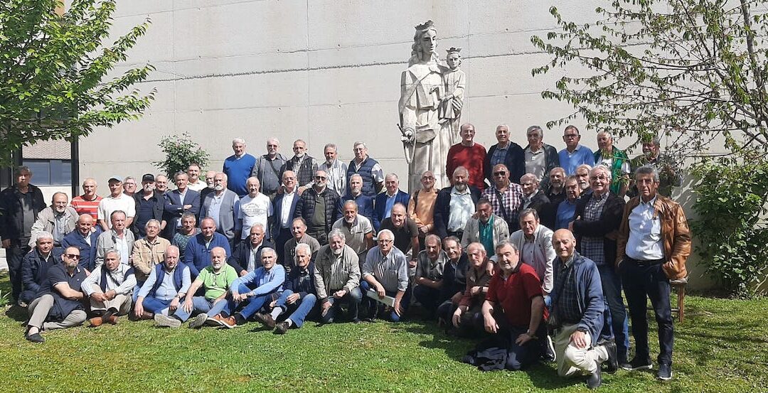 Más de 60 Antiguos Alumnos Salesianos de la promoción de 1976 se reencuentran